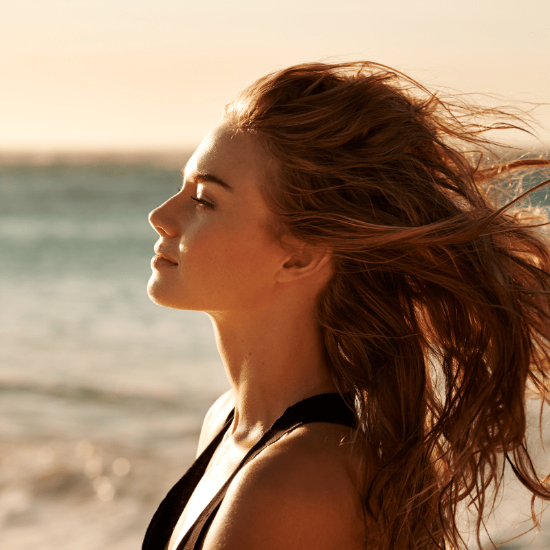 Quel est l'impact du soleil sur nos cheveux ?
